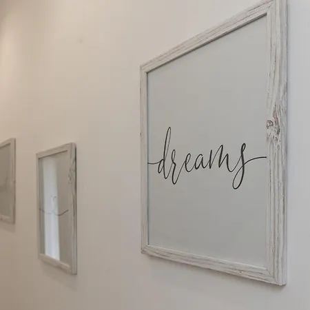 Ludo House - Charming Con Patio A Due Passi Dalla Cattedrale *