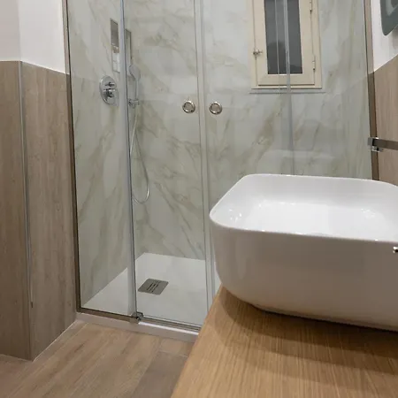 Ludo House - Charming Con Patio A Due Passi Dalla Cattedrale Apartment