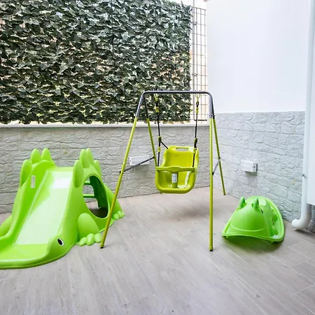 Ludo House - Charming Con Patio A Due Passi Dalla Cattedrale Appartement *