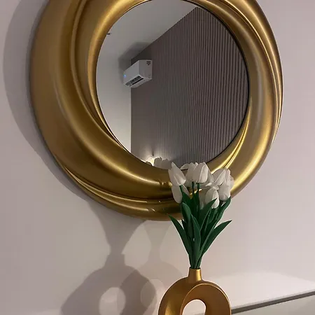 Ludo House - Charming Con Patio A Due Passi Dalla Cattedrale Palerme